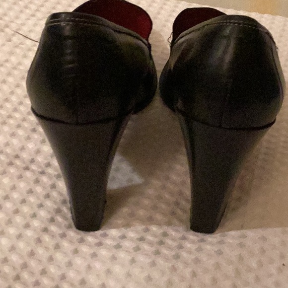 Donal J Pliner black pointed toe high heels loafers slip on loafers # 8N. - Picture 4 of 8